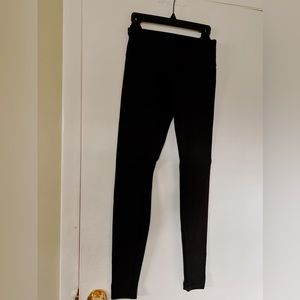 Lululemon leggings, Black